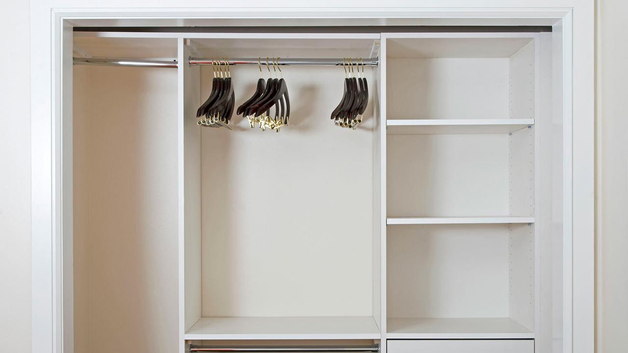 Consejos Prácticos: Cómo Construir Un Armario Empotrado En Tu Hogar | Tu  Reforma En Tenerife, image size:1280x720