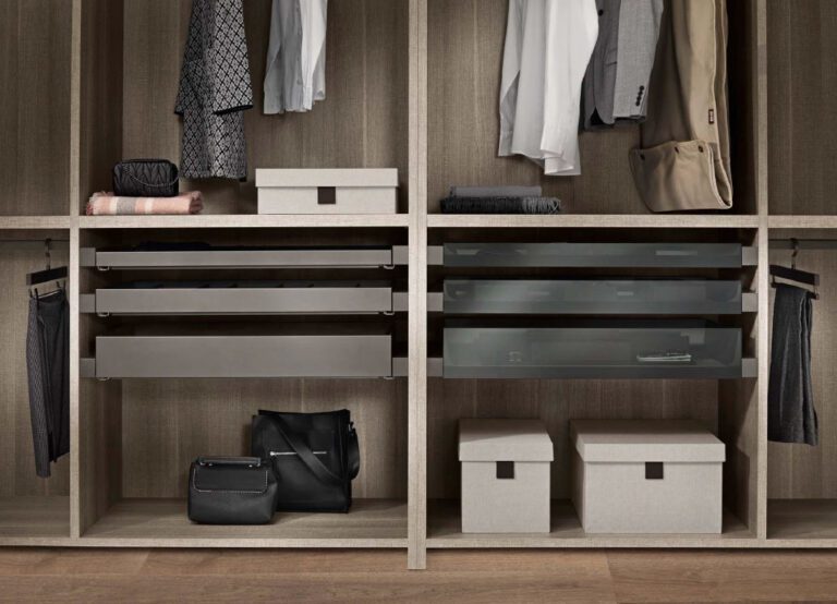 Maximiza el espacio en tu hogar: consejos para la organización de armarios y vestidores 4 maximiza el espacio en tu hogar consejos para la organizacion de armarios y vestidores